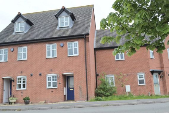 3 Bedroom Semi-Detac...